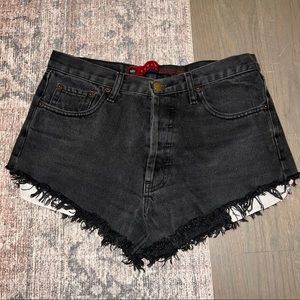 Vintage Levi’s Black Denim Shorts